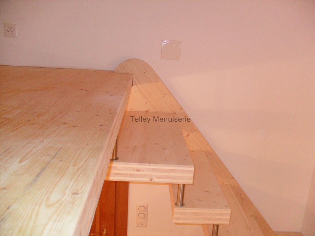 Telley Escalier sur mesure Massif TELLEY (46) - TELLEY MENUISERIE